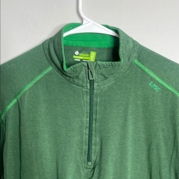 Green Long Sleeve Pullover - Picture 5 of 5